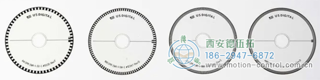 上圖顯示了四個具有不同行數的光電編碼器盤，可以觀察到行的密度不同。